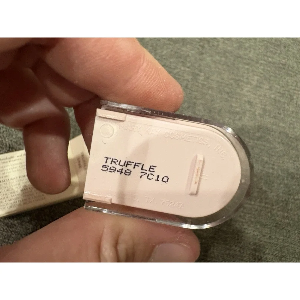MARY KAY Powder Perfect Eye Color Truffle 5948 NIB‎ Discontinued